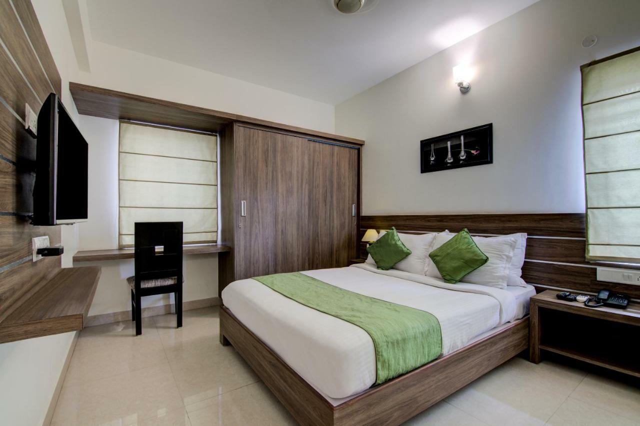 Sunshine Suites Bangalore Exterior foto