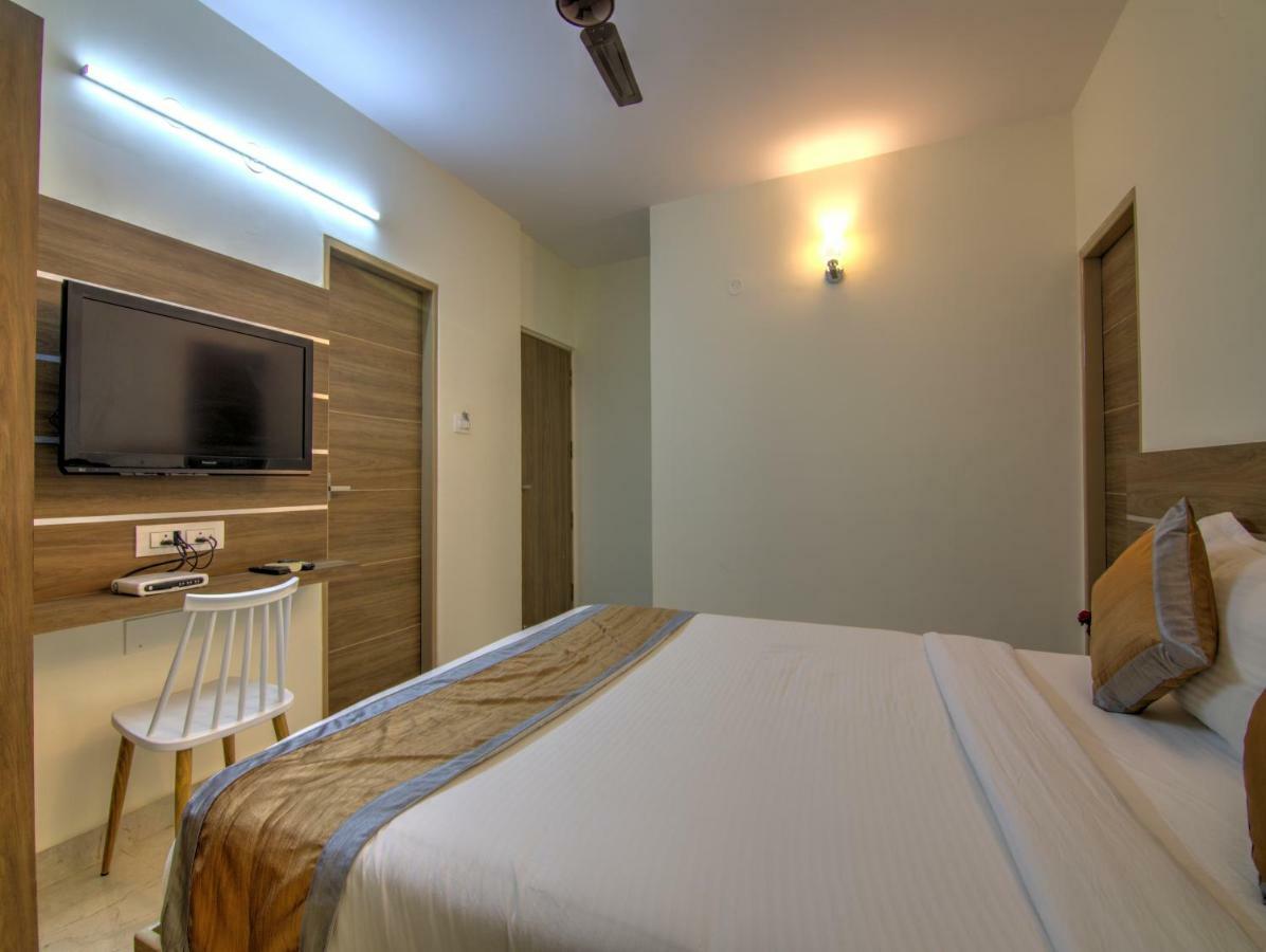 Sunshine Suites Bangalore Exterior foto