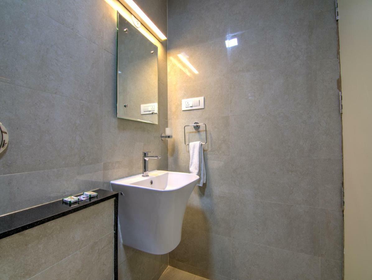 Sunshine Suites Bangalore Exterior foto
