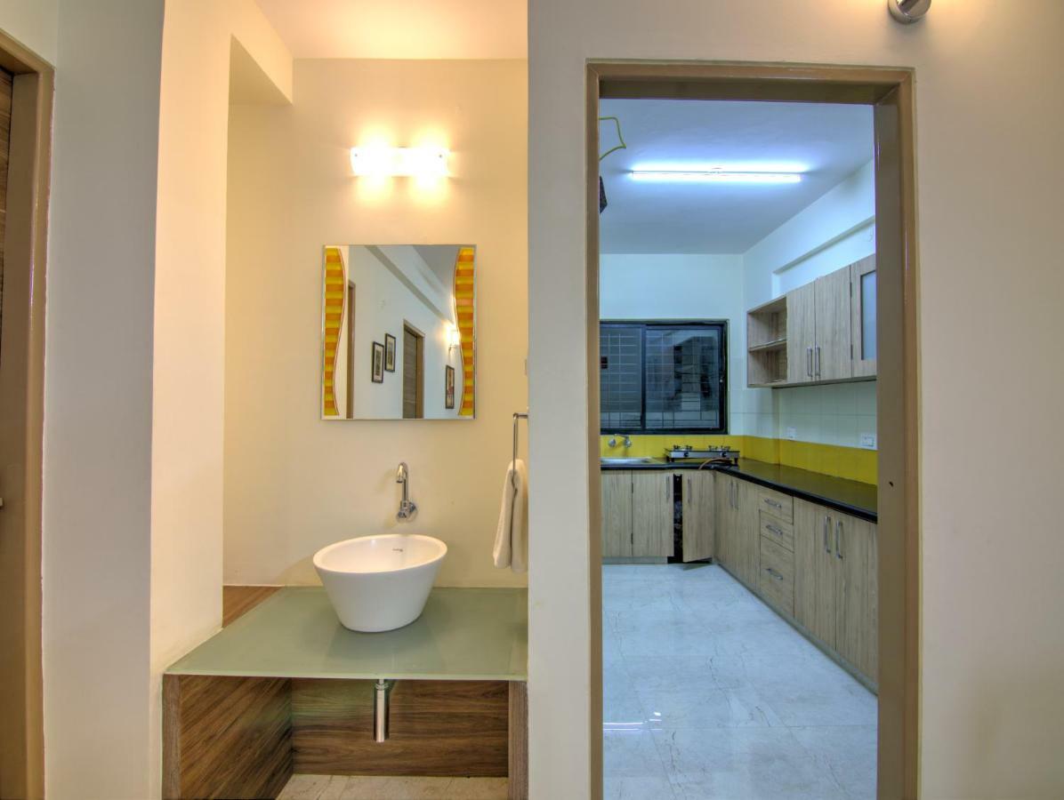 Sunshine Suites Bangalore Exterior foto